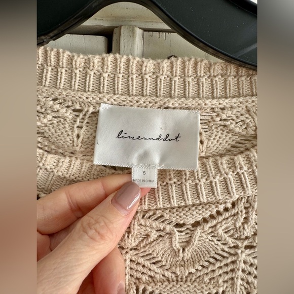 LINE & DOT Women’s Cream Knit Crochet Ruffle Sweater Size Small - Picture 4 of 15